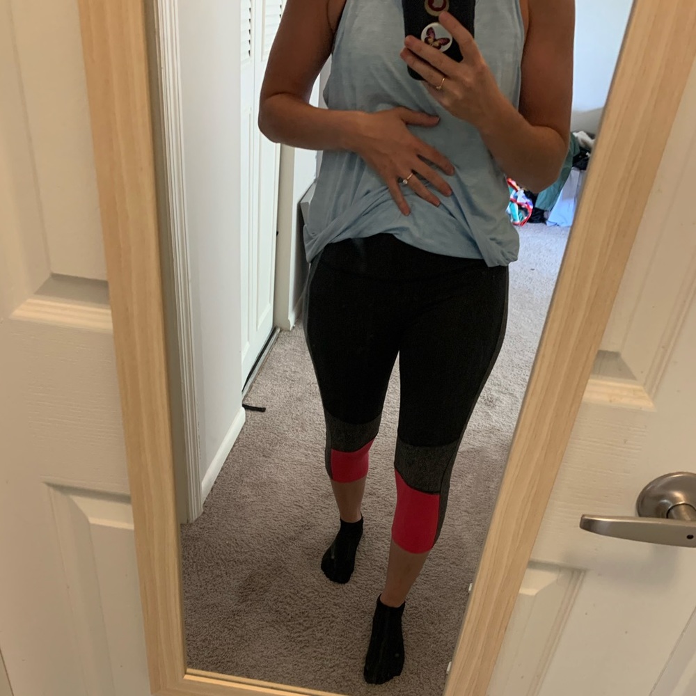 Capri leggings. Never worn